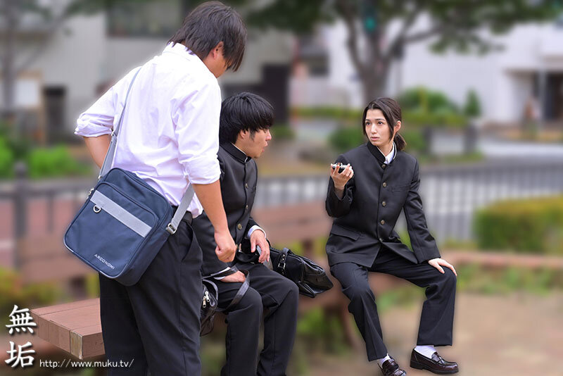 男装痴女の童貞狩りスクールライフ 男子校の同級生がまさかの女の子！？秘密を知ってしまったクラスメイトを痴女誘惑で口封じ 倉本すみれ サンプル 1