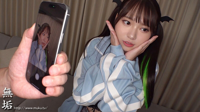 私、頑張って売れたいですっ♪ 人気者になりたいアイドル美少女が、明るく笑顔で内緒のオフパコ枕営業 咲月ひな サンプル 12