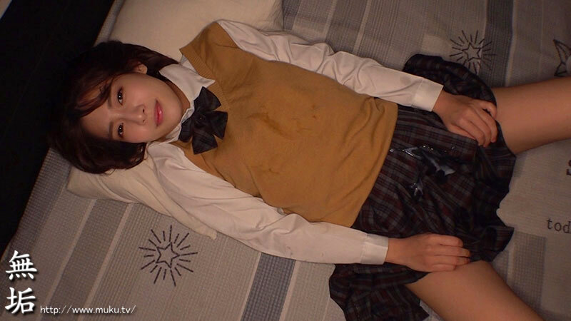 スレンダーな制服少女を、ただ欲望のままに汚したい。 制服フェティシズム（MUKD-590） サンプル 5