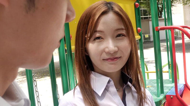 【4K】人妻不倫上司 相部屋NTR調教 新人のときから憧れていた人妻上司とまさかの相部屋…そしてボクらは深い仲になった 小春まり サンプル 1
