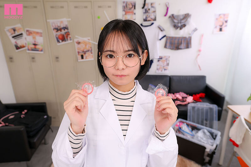 【VR】ボクのチ〇コを使ってエロ研究ばかりする陰キャエロ研サークルの部員佐々倉さん 佐々倉ひより サンプル 2