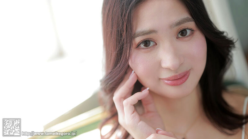 新人 渋沢りえる（29歳）AVデビュー 愛嬌も芯の強さもSEXのポテンシャルもピカイチな人妻 サンプル 1