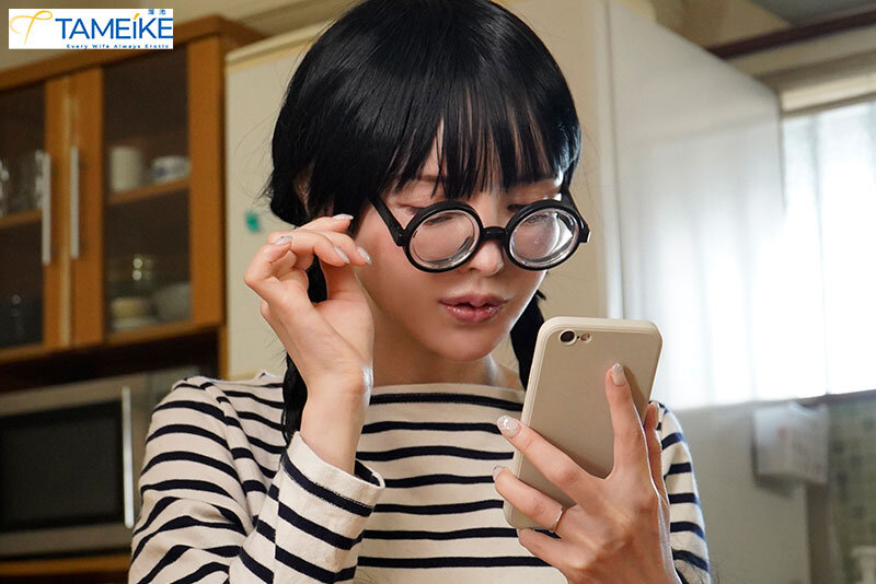 豹変ー。地味陰キャで冴えない僕の妻は、港区男子のキメセクパーティーで下品なアヘイキキメセク中毒者に堕とされてしまった… 広瀬りおな サンプル 1