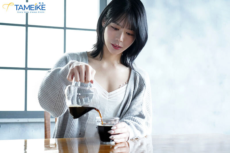 一番キレイな今この瞬間に、一番気持ちいいSEXがしたいんです。凪あすか（28歳）AV出演ー。 バツイチアップデート完成Gカップの本気汗だく3SEX Special！！ サンプル 12