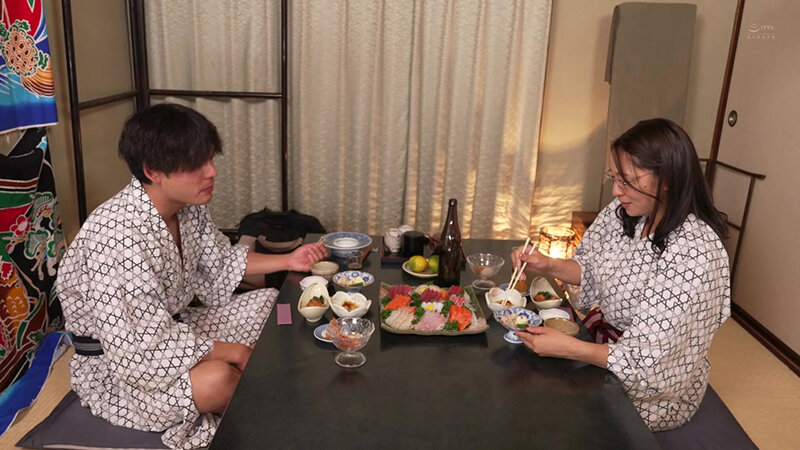 憧れの女上司と よりぬきスーパーベスト8時間2枚組（MGHT-373） サンプル 18