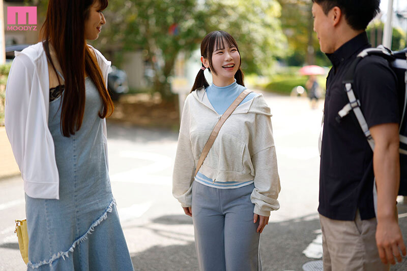 彼女の妹はグラドル爆乳Kカップ！乳首は絶対死守と見せかけて家の中では超隙だらけ！オッパイが大き過ぎて何度も無自覚ポロリ。 恋川こもも サンプル 1