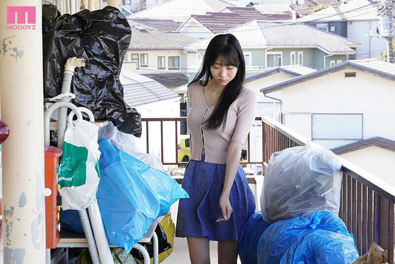 「君の綺麗なオッパイをザーメンや唾液でベトベトにしてあげるね」隣のゴミ部屋に監禁された爆乳OLは異常性欲オヤジの精液ぶっかけ種付けレ×プで汚されてイク… 百田光稀 サンプル 1