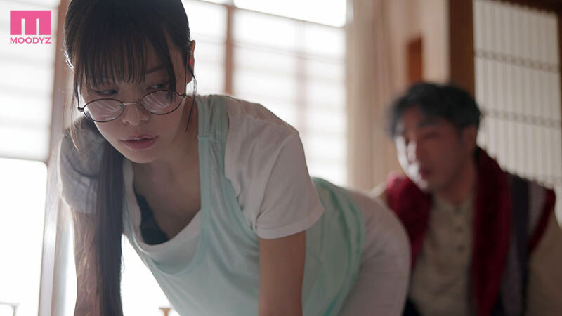 訪問先の異常なワケアリ住人に卑猥ランジェリーを着させられ監禁調教にイキ堕ちた地味メガネ美乳介護士 八木奈々 サンプル 13