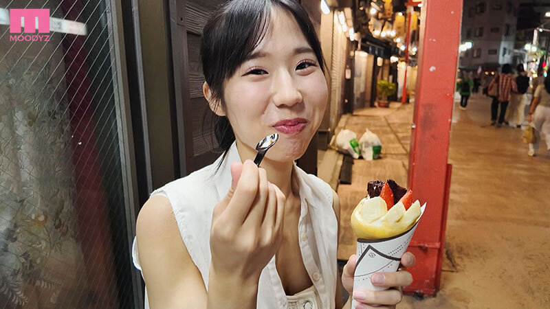 ぷっくり微乳と極細クビレ ウエスト56cm、イク度しなるクビレがスゴい七草ひいろAVデビュー サンプル 5