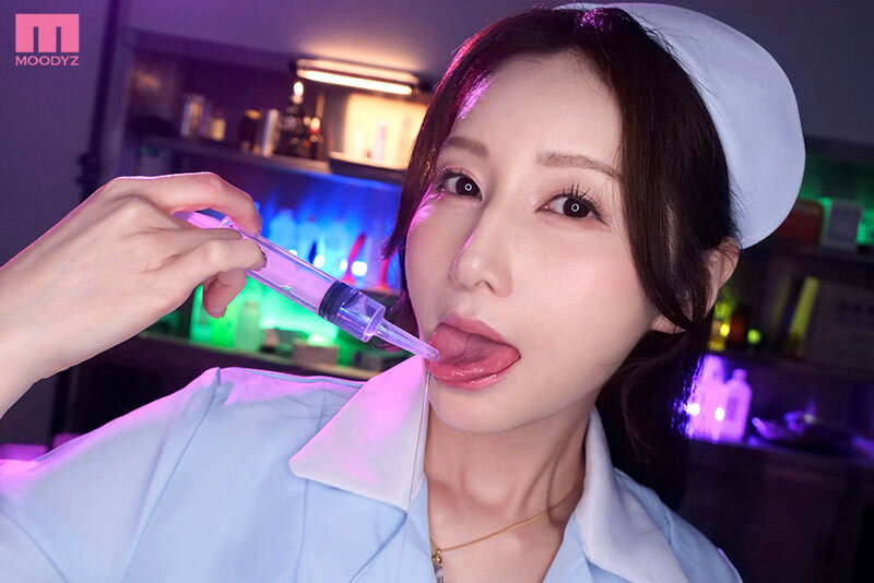 肛門科ナースあきさんの裏の顔… 深夜に患者を逆夜●いして脳イキドライオーガズム＆トコロテン射精するほどメスイキ前立腺開発させてるなんて… 佐々木あき サンプル 1