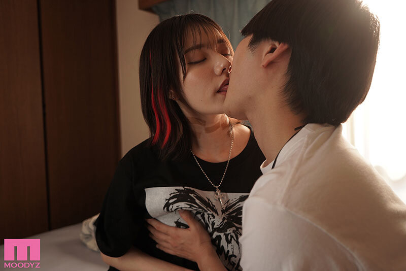 シリーズ累計400，000部超 めちゃエロいけど誘いに乗ったら破滅しそうな子 実写版 SNSへ掲載されるたび大バズリした話題のエロストーリーを実写化。 宮下玲奈 サンプル 8
