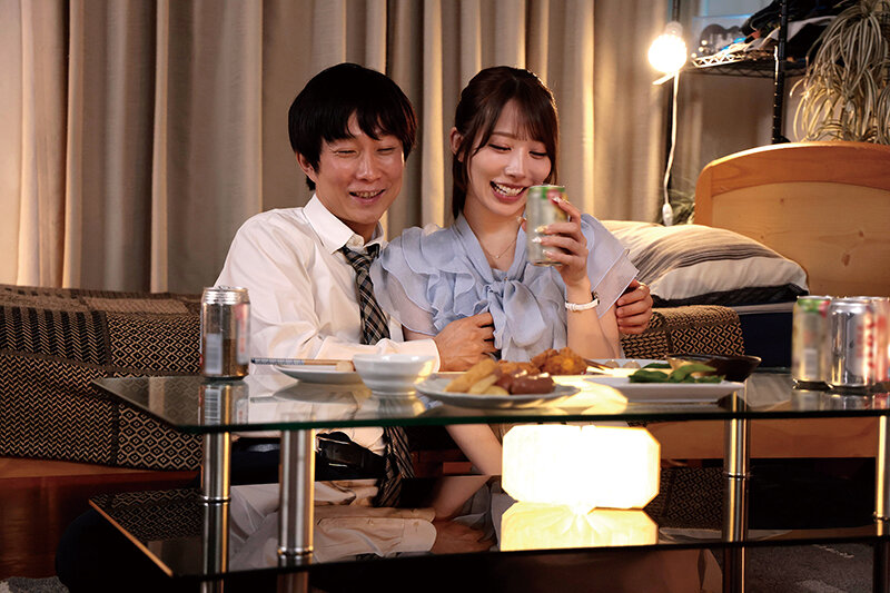 セフレとの夜は遅く、朝は早い。仕事終わりの金曜から土曜まで。20代の体力と性欲の限りを尽くし、計10発の中出しをしてしまったとある週末。 尾崎えりか サンプル 3