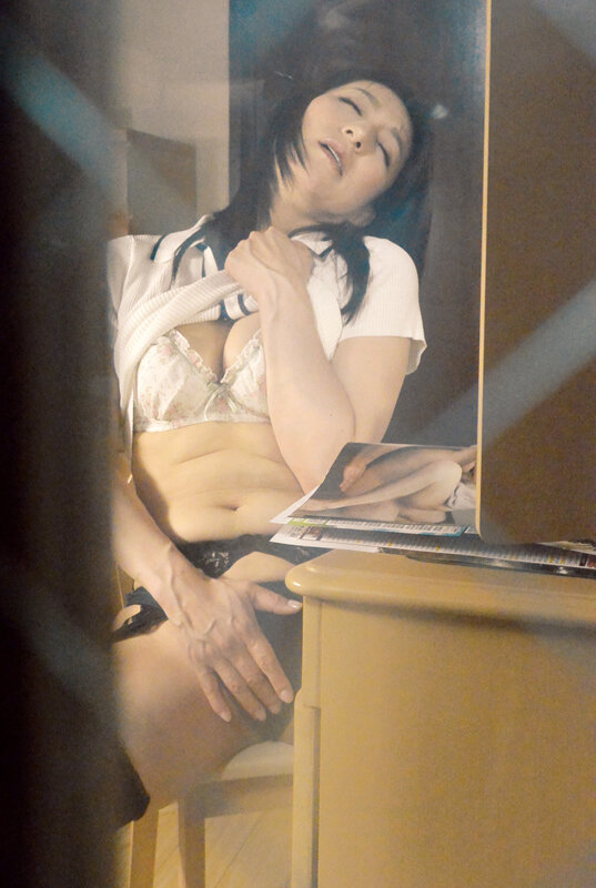 美熟女ベスト 松本まりな 4時間 強欲淫乱マドンナ3 サンプル 3