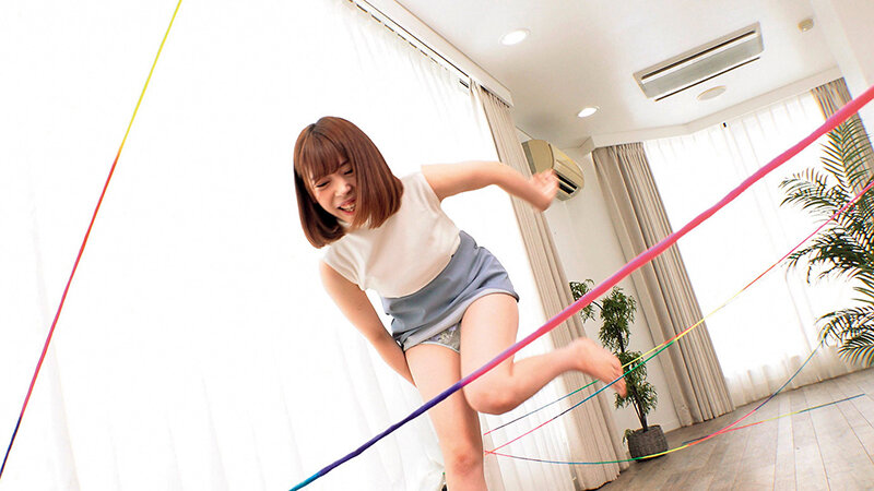 素人女子大生限定！固定バイブだるまさんが転んだ！成功したら賞金GET！失敗したら即ズボ生ハメ生中出しSEX！！ サンプル 5
