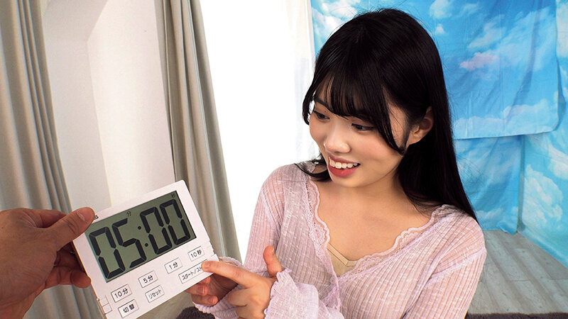 ウブな素人お嬢さんが「ハラハラドキドキ過激ビキニ生着替えチャレンジ」タイムアップで生デカチン即ハメSEX！イってもイッてもやめないデカチン追撃ピストンで超アクメ連続中出し！ サンプル 19