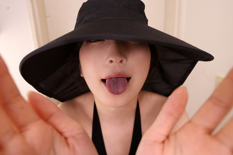 【VR】乳神様降臨！！【8K超肉感特化】深夜弐時。突然訪れた謎の巨乳美女に何度も絞り取られ昇天させられまくるVR サンプル 4