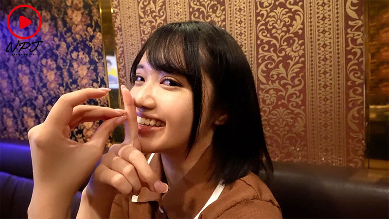 あたしこバズッタ― 濃厚接触ファンサでバズったあの人にDM突撃！そのままAV出演交渉してみた！ サンプル 2