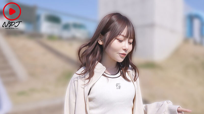 この人妻が、変態（こう）なった。子供のサッカーを応援するハツラツママのハメ撮りSEX サンプル 1