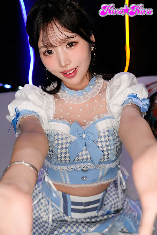 エグいファンサしてくれるメロがりギャルドル舐めじゃくりフェラで顔面ザーメンシャワーオフパコ撮影会 新井リマ サンプル 1