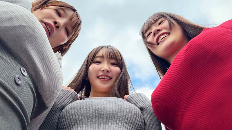 突撃乱パ！ 美乳＆巨乳お姉さん達が集まる素人乱交裏垢界隈と接近！エロ過ぎる乱交中出しパーティ大混戦！ サンプル 1