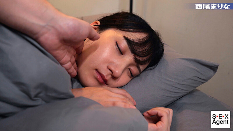 すやすや寝てる女の寝込みを襲うスリルと興奮 サンプル 1