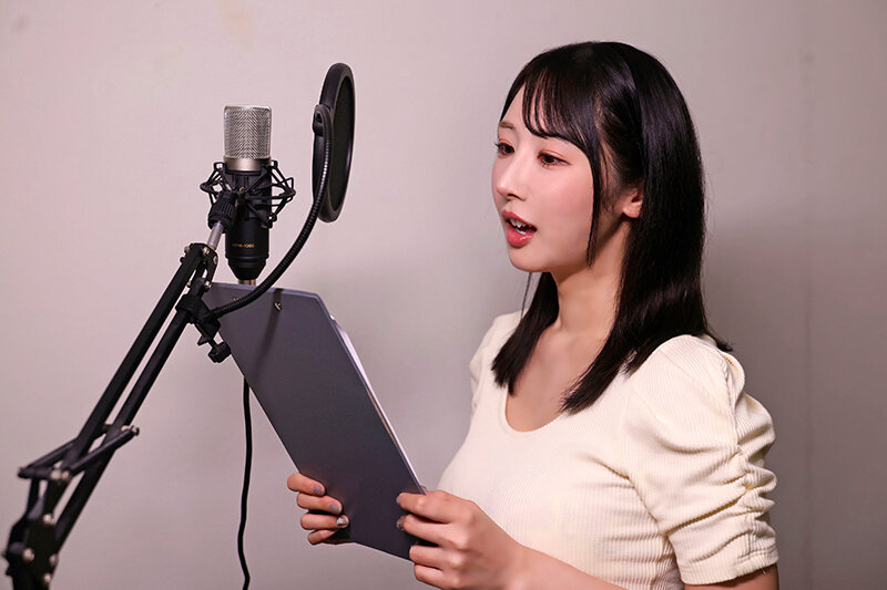 【VR】萌えボイスASMRで人気の激カワ声優がチ○ポでアヘ顔オホ声ケモ声絶叫「ん゛っっほぉぉお゛ぉお゛ぉぉ！イグッイグッイッッグヴゥゥッ！！」唸り喘いでイキ狂いケダモノ淫語連呼キャラ変するまでガン突き中出ししまくった 小野坂ゆいか サンプル 2