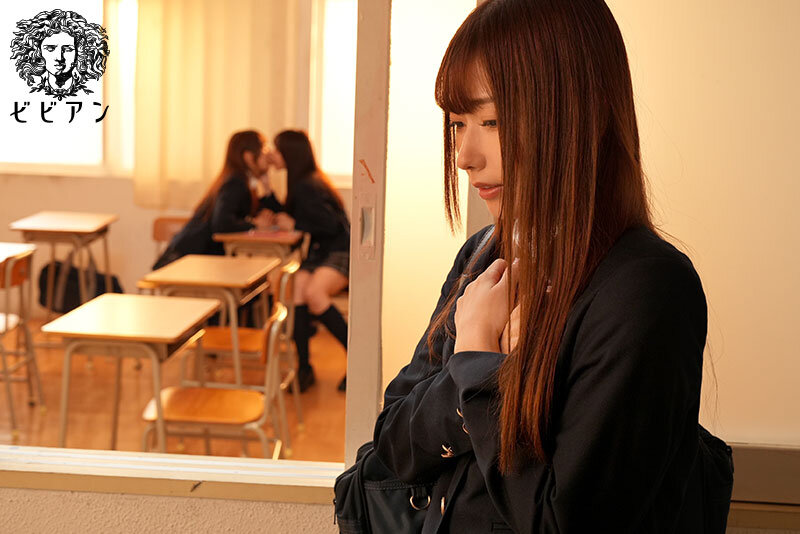 百合妄想していた女子たちの間にまさか私が挟まれるなんて… 推しカップルにW小悪魔挟み撃ちで悶絶レズイキさせられる妄想レズハーレム 逢沢みゆ 北岡果林 依本しおり サンプル 2
