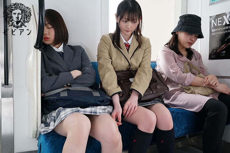 ノーパンは私たちだけの秘密のサイン。 レズの誘惑に負けたあの日から隣町のあの子と毎朝痴●密会しています。 静河 赤名いと サンプル 2