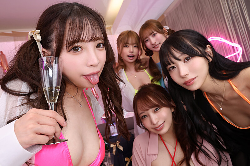 【VR】都内某所にあるハメ放題のセクシーラウンジで人生終了するくらい金も精子も注ぎ込み！！超VIP爆抜きエロバースデイ 小那海あや 尾崎えりか 椿りか 末広純 弥生みづき サンプル 8