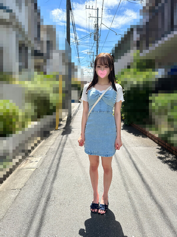 小さい女の子に巨大チ〇ポ超デカマラでちびワレメ肉マクレ返る激ピストン悲鳴悶絶イラマ泣き＆痙攣イキ潮噴射止まらないオマ●コに中出し精子漬けぶっ壊れるまでハメ撮り巨編 サンプル 20
