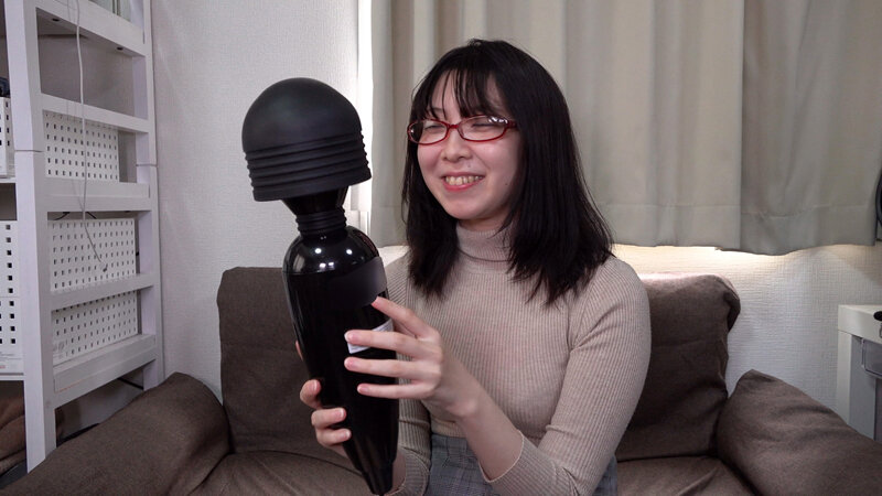 ふにゃふにゃ笑顔のメガネおねえさん イク時は下品メス顔！絶倫デカチンで何回もイカされ、ヨダレ垂らして白目剥きアヘ堕ち サンプル 1