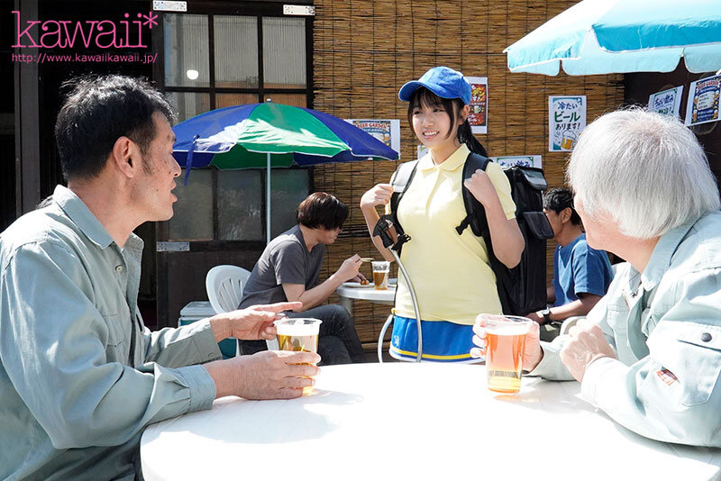 私、ビールを注ぎたい…。可愛すぎるビールの売り子は大体イヤな客にお願いされて遊ばれて堕とされる末路。 白月さとみ サンプル 2