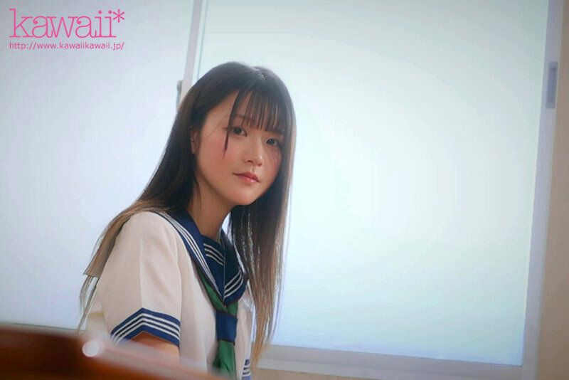 アダルト界で最も若くて制服が似合うロ●ータ人妻少女 桧山しずく AVデビュー 旦那との倦怠期が続く少女おま●こはナマ挿入ナマ中出し願望こっそり出演 サンプル 10