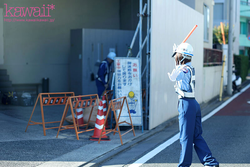 史上最も幼くエッチなAカップ合法ロリ交通警備員 AVデビュー 翔乃そら サンプル 1