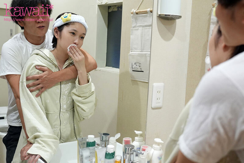 「ゴムなくなっちゃった…生でもいいですよ」終電なくなり後輩女子社員の部屋に… 無防備すぎる部屋着と乳首ポッチに興奮した僕は妻ともしたことない人生初中出し 一晩中モウレツにハメ狂った… 松岡美桜 サンプル 7