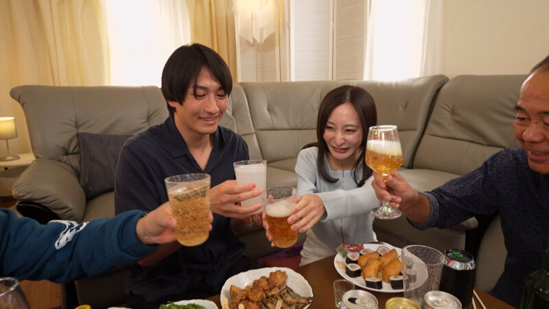 足立友梨 まるごと完全収録 9時間05分 BEST サンプル 6