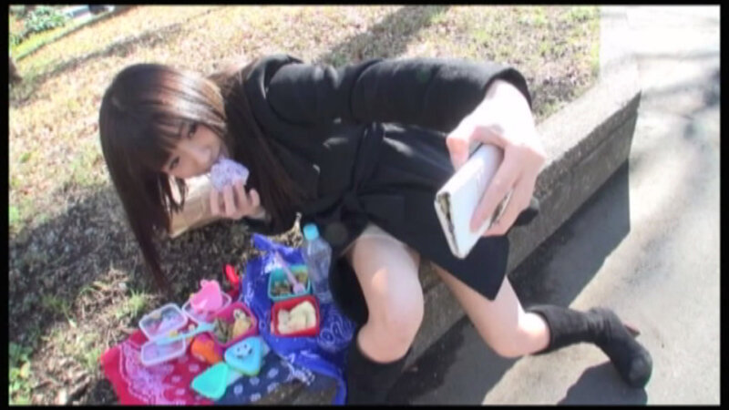 超有名女優達も素顔を晒したプライベート感満載のラブラブハメ撮りデート映像集～22時間33分8枚組BOX サンプル 1