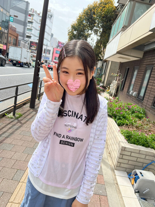 小さい女の子の極小ワレメにメリメリチ〇ポを押し込み無邪気な笑顔が引き攣り「やめて…、やめて…」と拒絶しても猛ピストン繰り返す サンプル 2