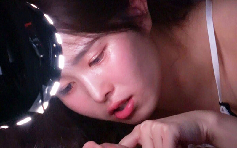 AV現場の盗撮＃1。休憩中、AV監督にタダマンされてしまう幾野まち。 サンプル 16