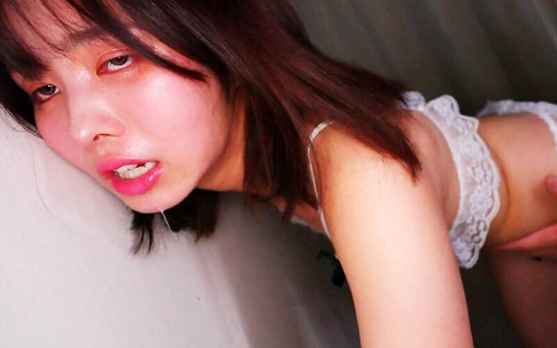 AV現場の盗撮＃1。休憩中、AV監督にタダマンされてしまう幾野まち。 サンプル 20