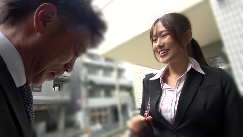 【4K】単身赴任男を際どい水着で寝取りました… 碓井せりな サンプル 2