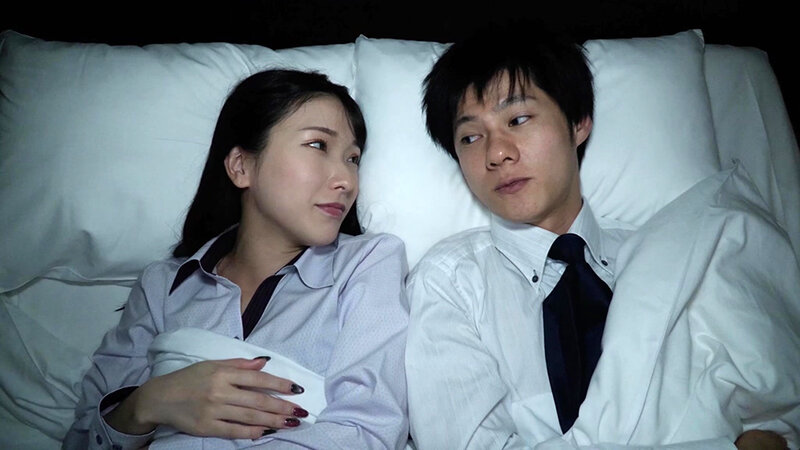 【4K】憧れの美人上司とまさかの相部屋で中出しSEX 宮西ひかる サンプル 3