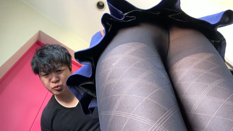 【4K】単身赴任男を際どい水着で寝取りました… 千葉優花 サンプル 2