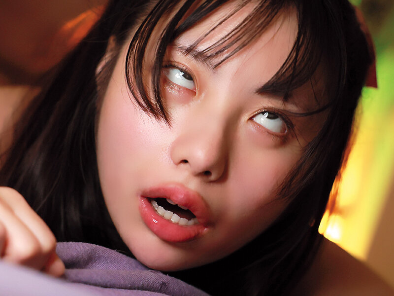 怪しいBARに連れられた新人アイドルが紫煙吸い込み媚薬ガンギマリ状態 抵抗してもVIPルーム外に声は届かず乳揉みビックン手マンでガックガクガニ股失禁潮吹きアヘ顔が戻らなくなるまで何度もイキ狂ったキメセク乱パ会 松井日奈子 サンプル 17