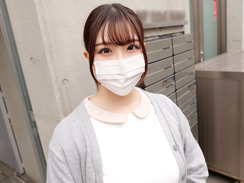 マスク美女感がハンパない歯科衛生士の皆さんww青空の下で童貞君のファーストキッス奪ってくれませんか！？マスクを外して現れる美顔で見つめる超濃密ベロキスで初めてのキッスを奪ってセキララ超発情！仕事も忘れて童貞君をベロベロ接吻とともに生ハメ中出し筆おろしww サンプル 6