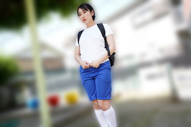 変態童貞兄にお漏らし調教されたナマイキ巨乳J●妹「やめてお兄ちゃん！おしっこ漏れちゃう！」家で外で【恥辱放尿⇔快楽絶頂】が無限ループする近親性交 糸井瑠花 サンプル 11