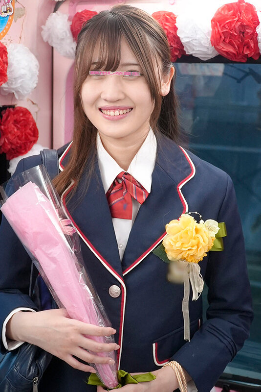 マジックミラー便 3分前まで女子○校生！～2025年～卒業式直後に初めての素股編 顔出し解禁！総勢20人全員SEXスペシャル！ギンギンに勃起したち○ぽを赤面まんコキ！恥じらいながらも濡れてしまった10代うぶオマ○コにヌルっと挿入で激イキ絶頂！！2枚組10時間！！ サンプル 2