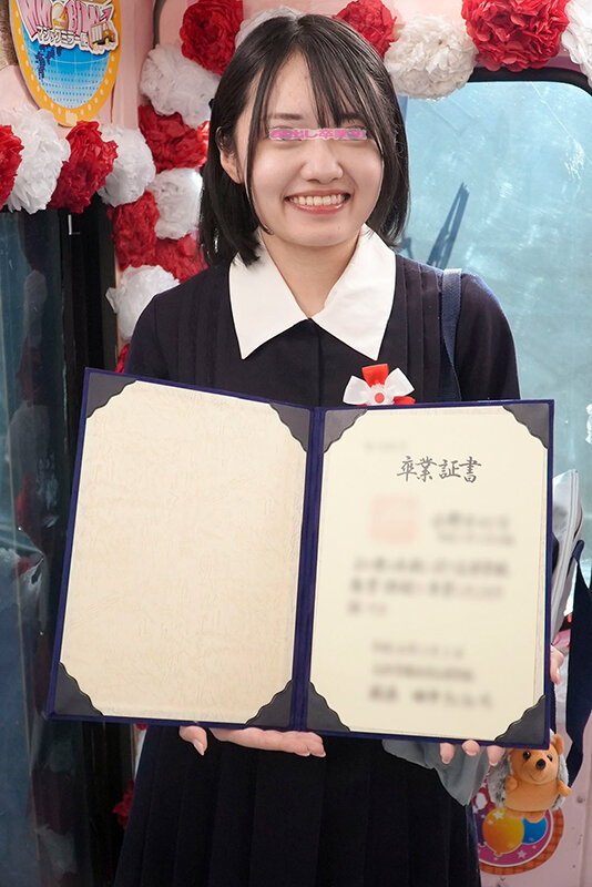 マジックミラー便 3分前まで女子○校生！～2026年～卒業式直後に初めての素股編 顔出し解禁！総勢15人全員SEXスペシャル！ギンギンに勃起したち○ぽを赤面まんコキ！恥じらいながらも濡れてしまった10代うぶオマ○コにヌルっと挿入で激イキ絶頂！！2枚組10時間！！ サンプル 2