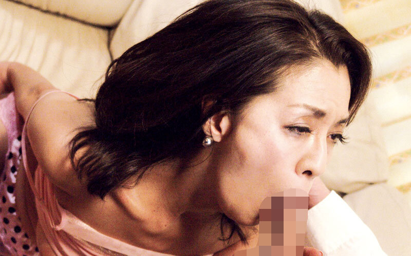 「こんな体のどこがいいの！？」ガリガリ痩せ身体の母はスケベな息子にヤラレちゃう4時間 サンプル 8