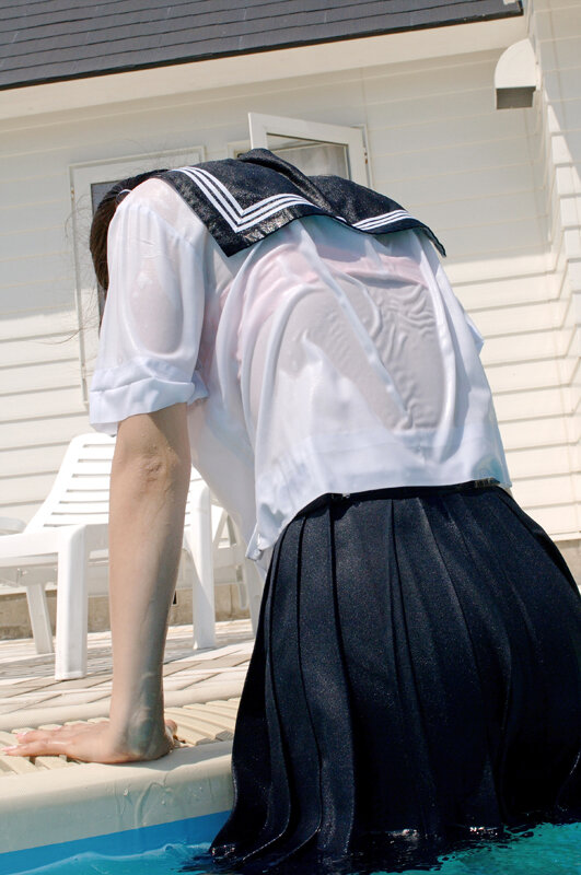 濡れて透けるセーラー服と下着 サンプル 14